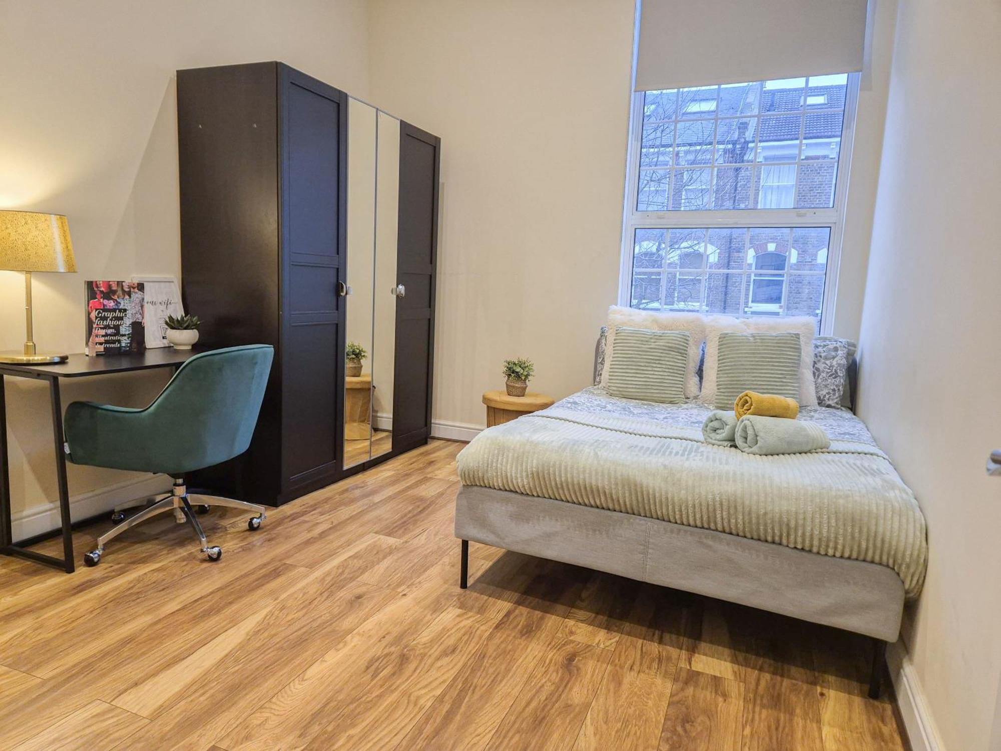 Lägenhet Cozy 2-bedroom With Free Wi-fi In Shepherds Bush Near Westfield *