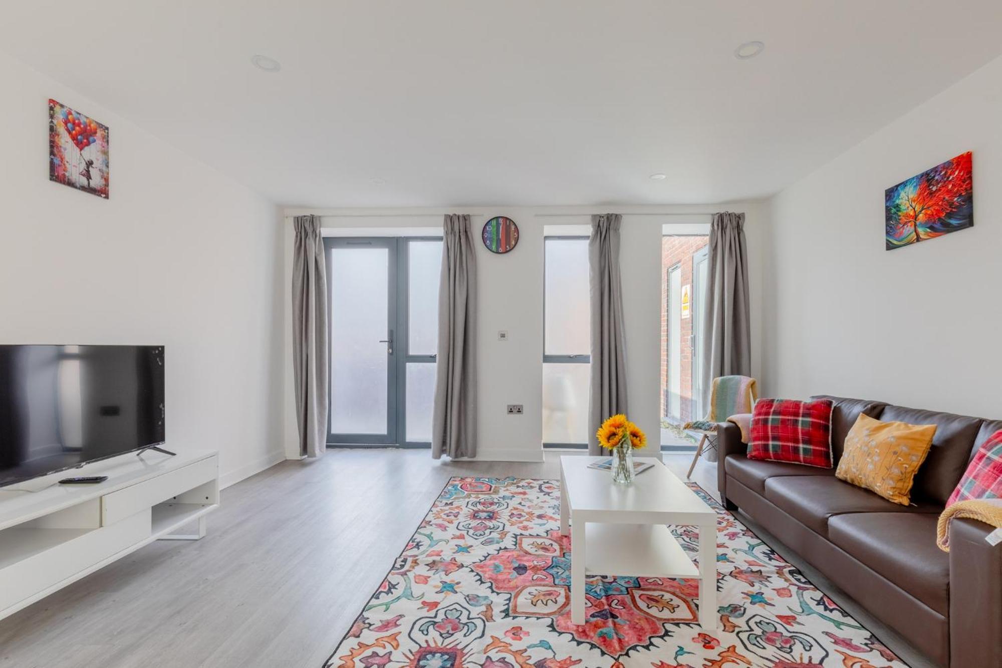 Spacious 3bd Flat Near Airport
