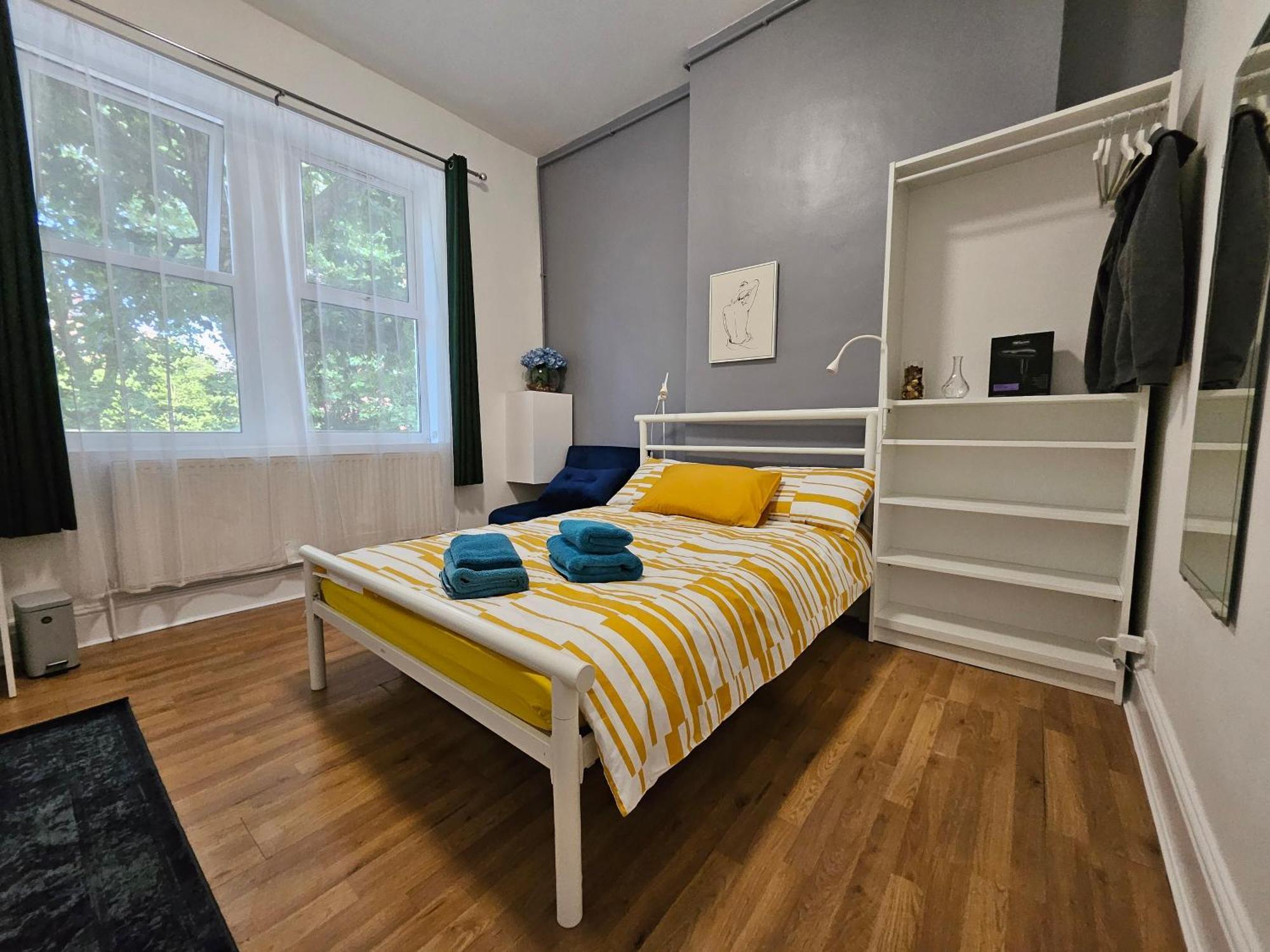 Modern Spacious 10 Minutes From Big Ben Gasthuis *