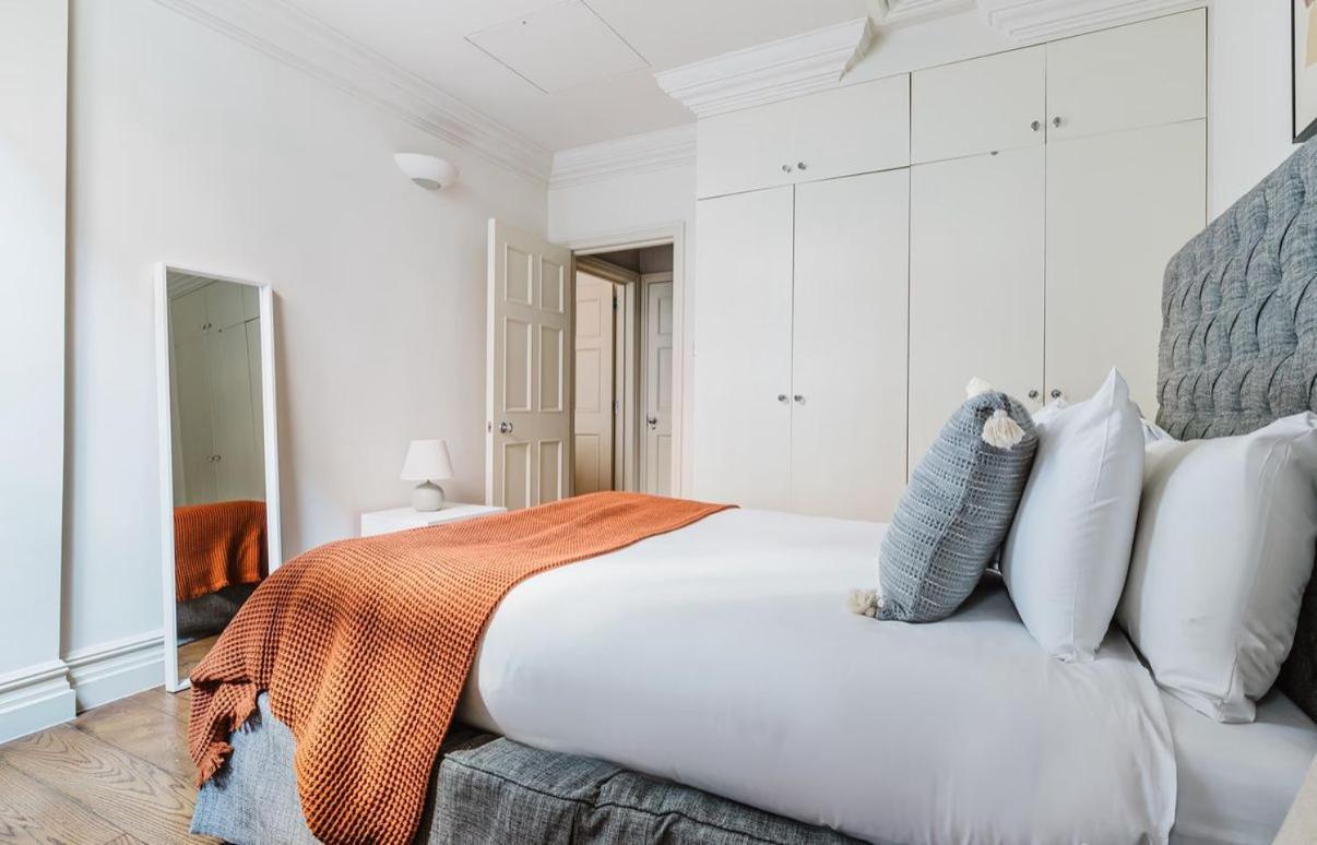 Apartment In Mayfer *