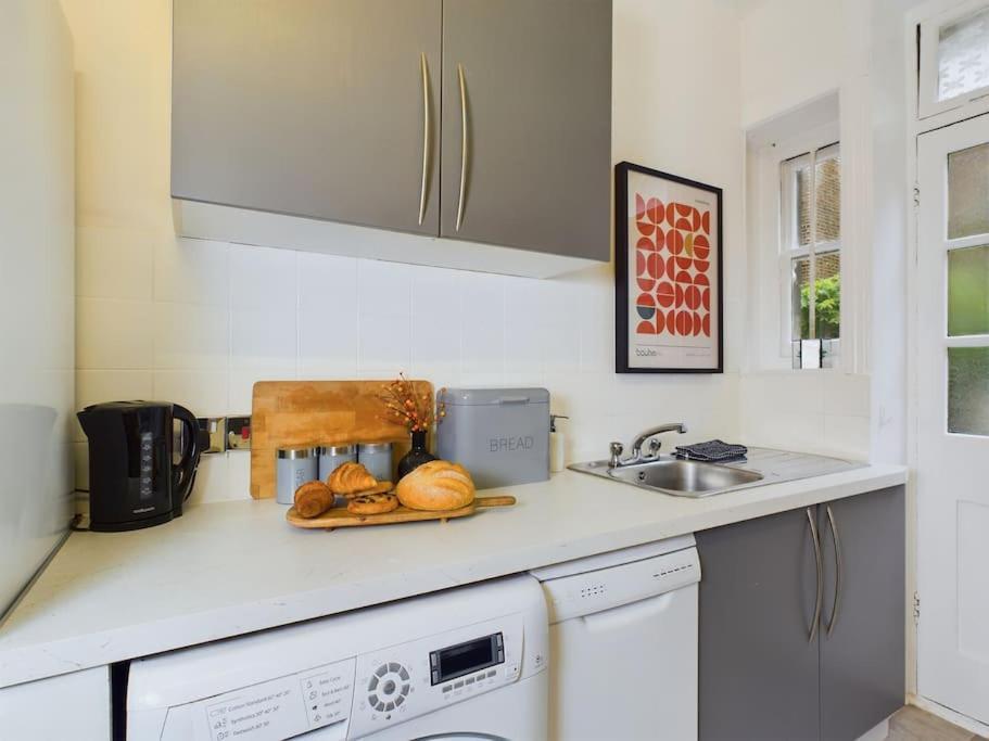 Leilighet 1 Bed West Kensington London