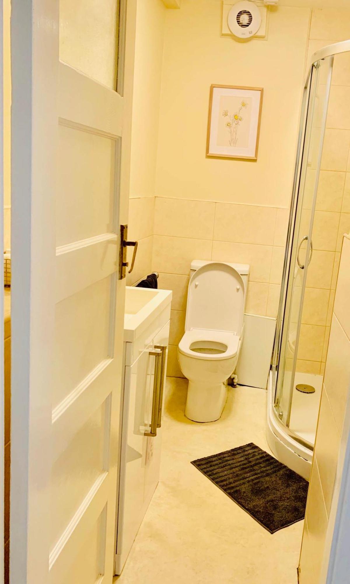 Spacious 2 Bed Flat Grade 2 Art Deco Building * London