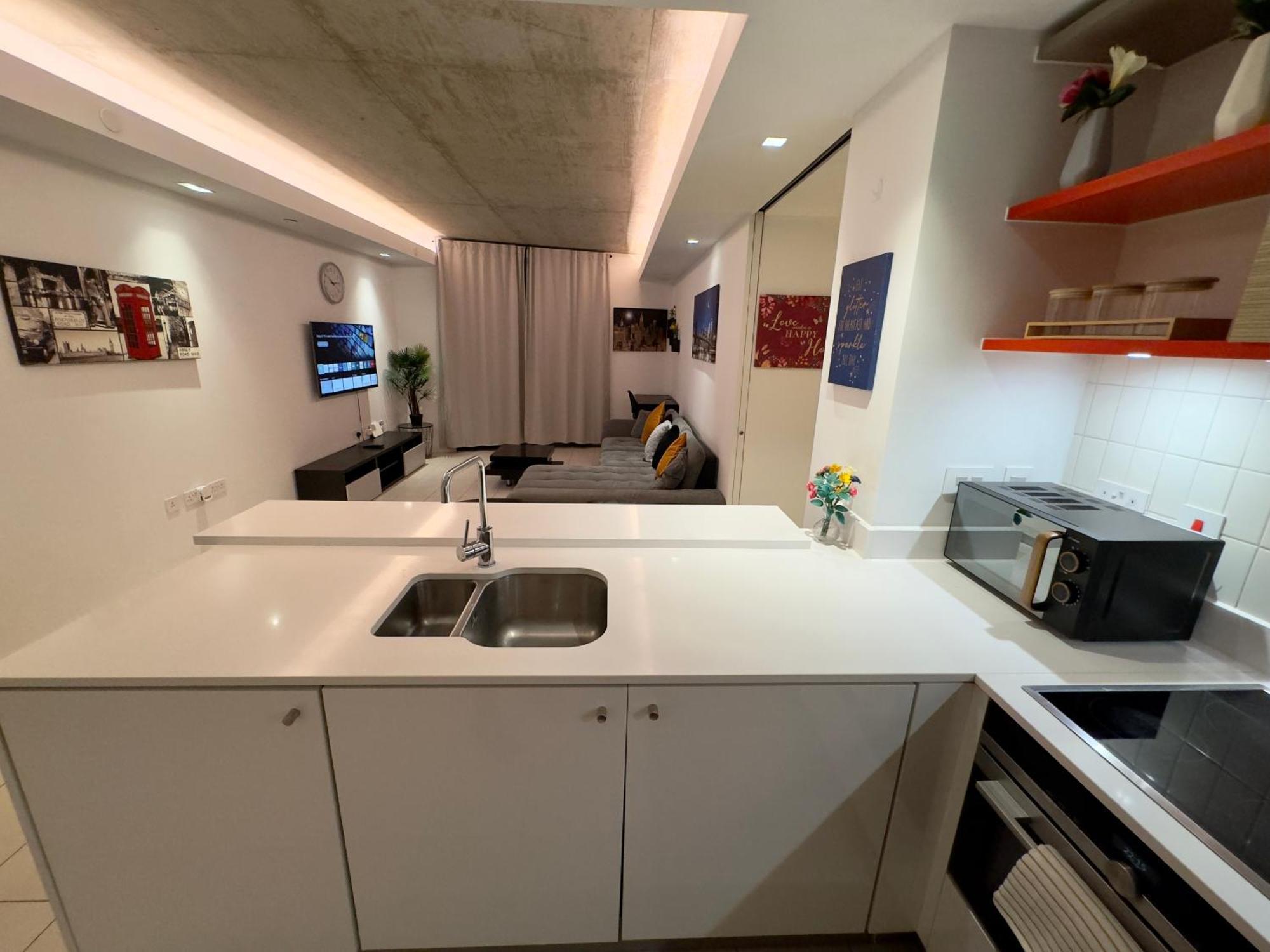 Excel Cosy With Balcony & River View Close To O2 Arena, Cable Car, Hall Lägenhet *