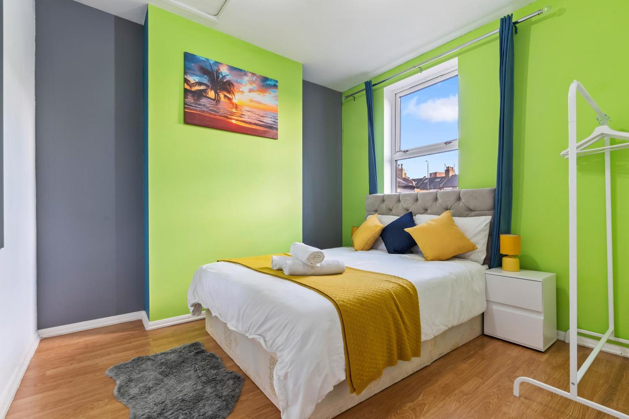 Comfy 4bed House Close To Subway Ferienhaus