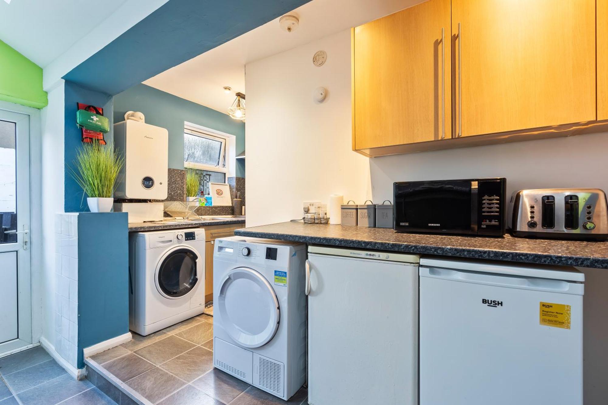Comfy 4bed House Close To Subway Ferienhaus *