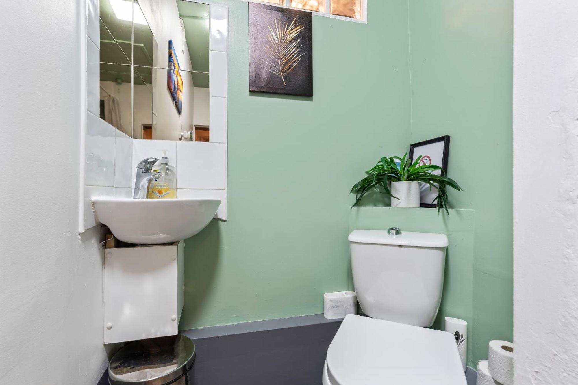 Ferienhaus Comfy 4bed House Close To Subway