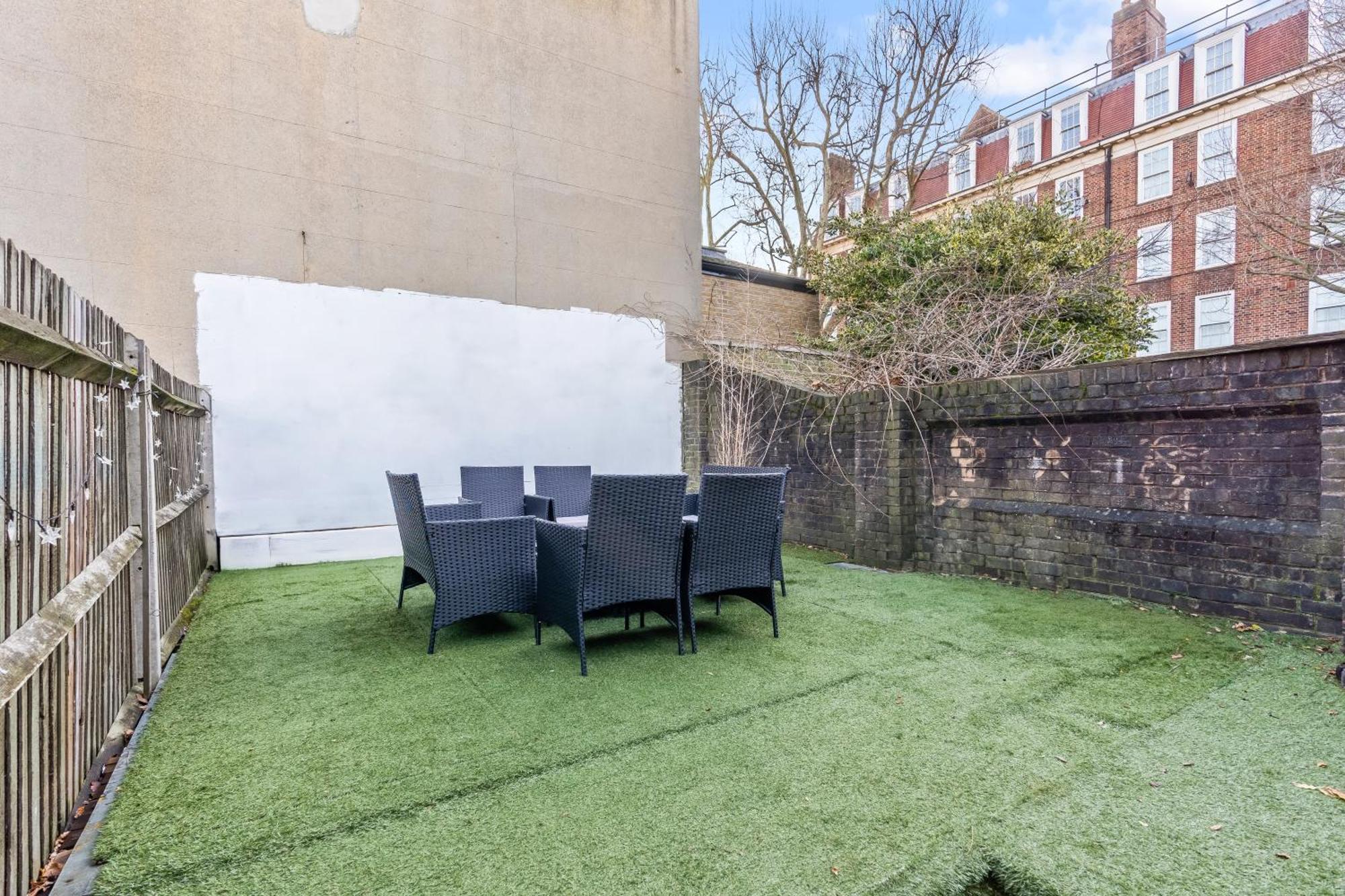 Comfy 4bed House Close To Subway * London