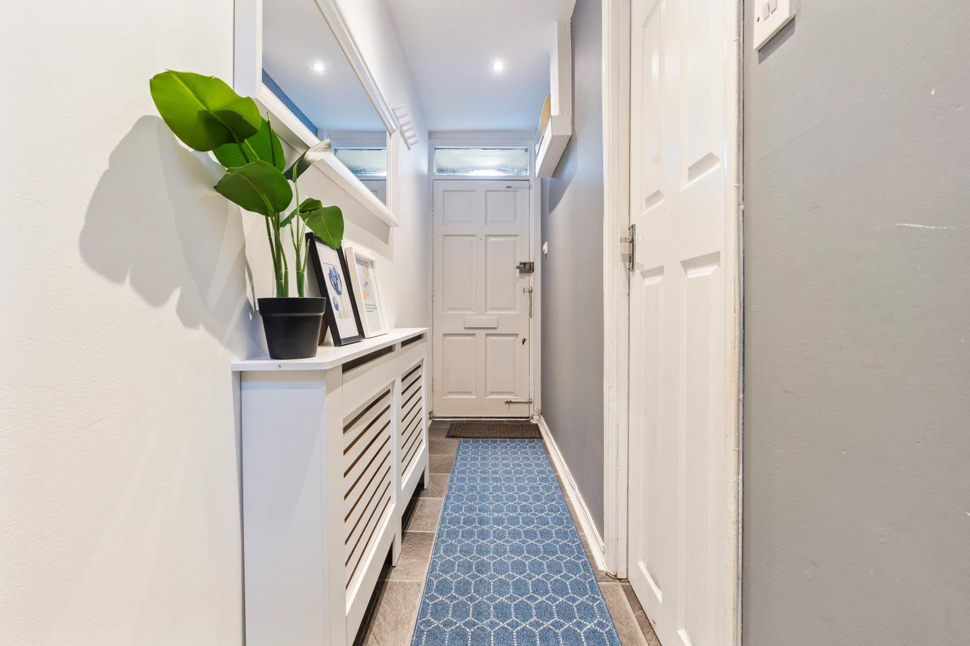 Comfy 4bed House Close To Subway Ferienhaus