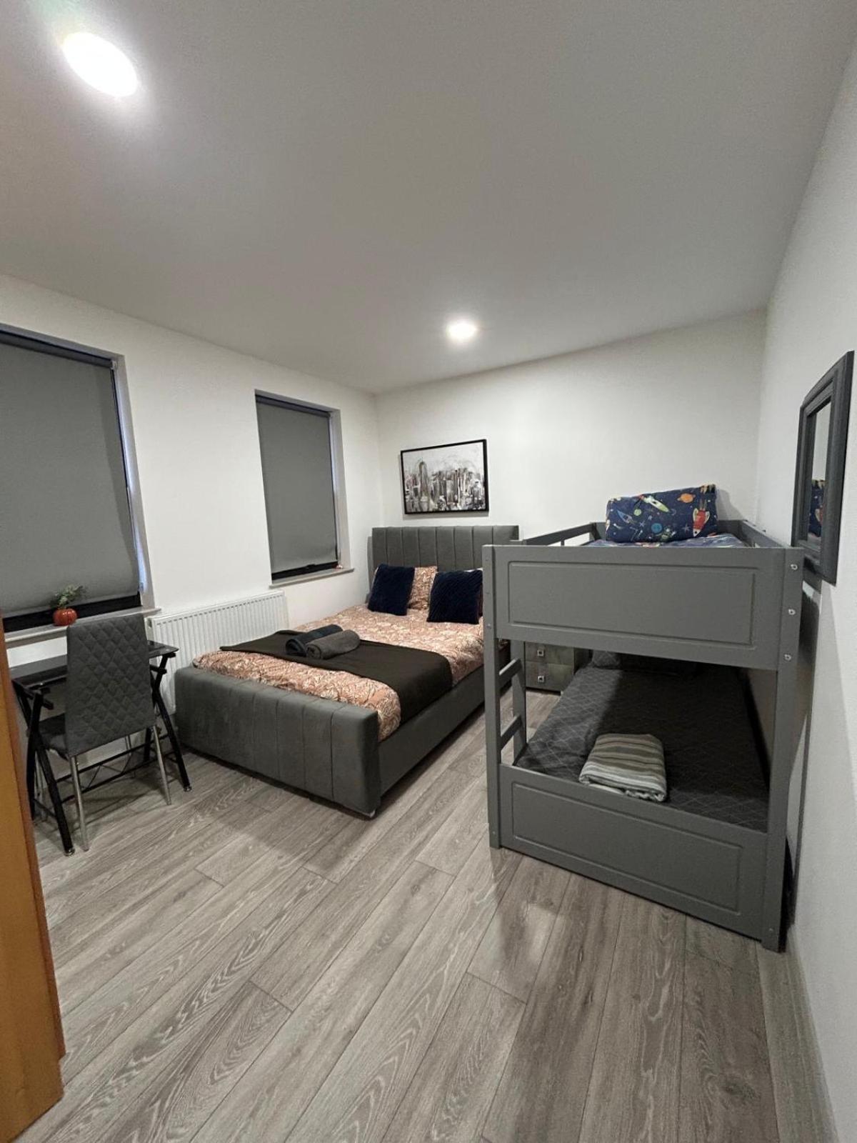Apartment Luxury 1 Bedroom With Open Plan Kitchen For 6 Person In London! E1 *