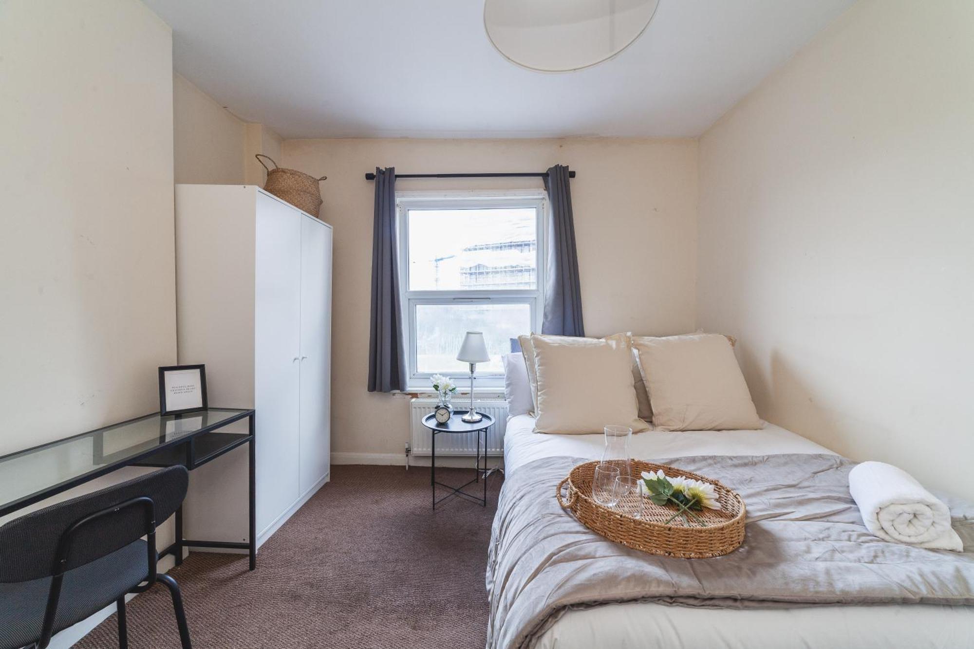 Appartement 1 Double Available In Lovely Acton Duplex - 5 Minutes From Elizabeth Line & Close To Heathrow Londen
