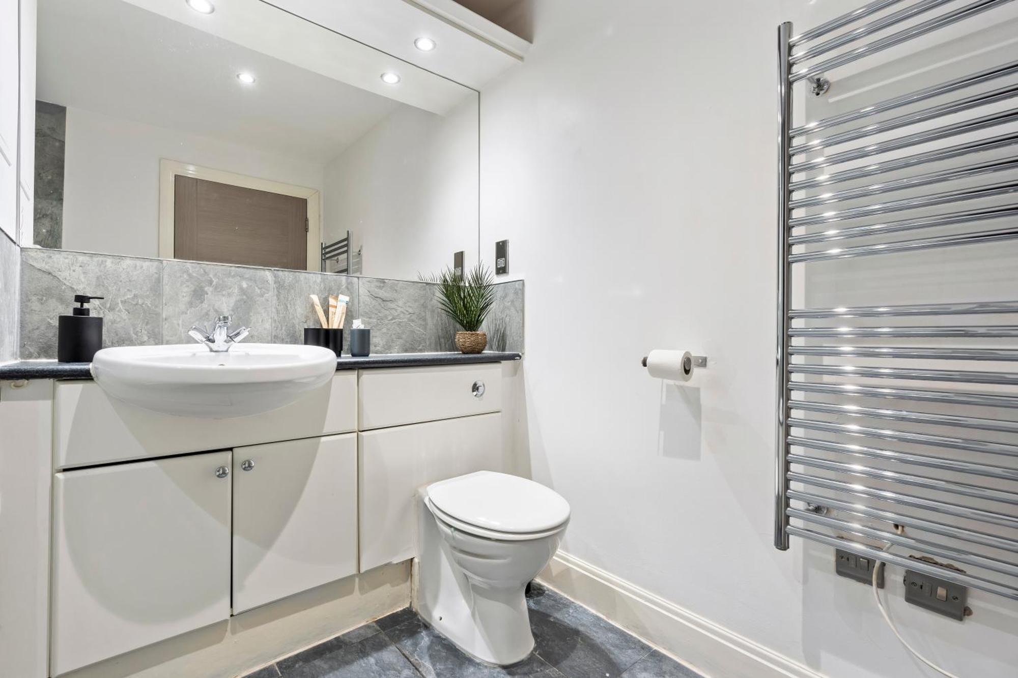 Appartamento Monopoly Suite- Luxurious- High Tech And Spacious In Battersea Londra