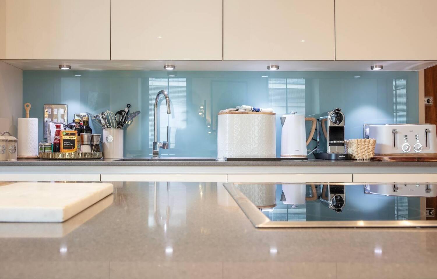 Leilighet Westminster 2 Bed 2 Bath London