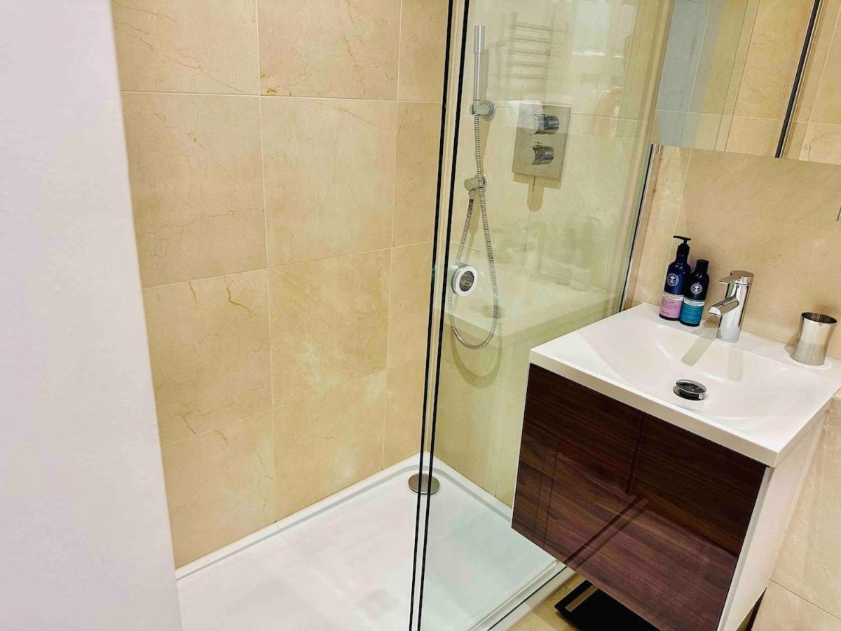 Appartement Private In Parsons New Kings Road Londen
