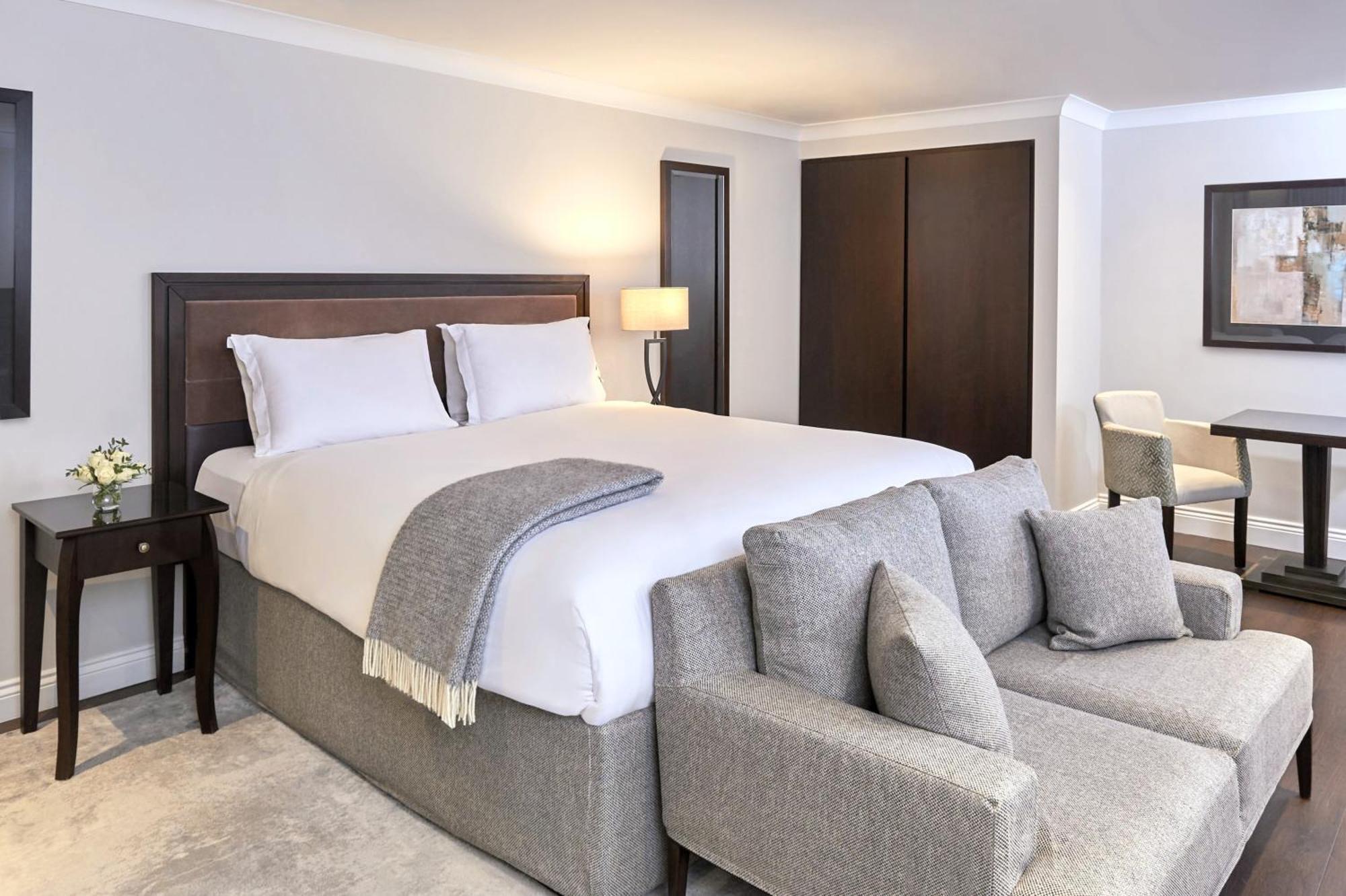 Aparthotel Fraser Queens Gate 4*
