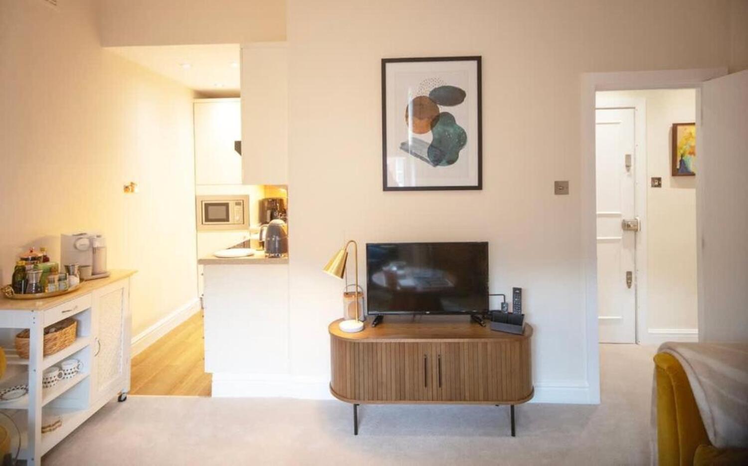 Knightsbridge Stylish 1 Bed Mins From Harrods Apartment
