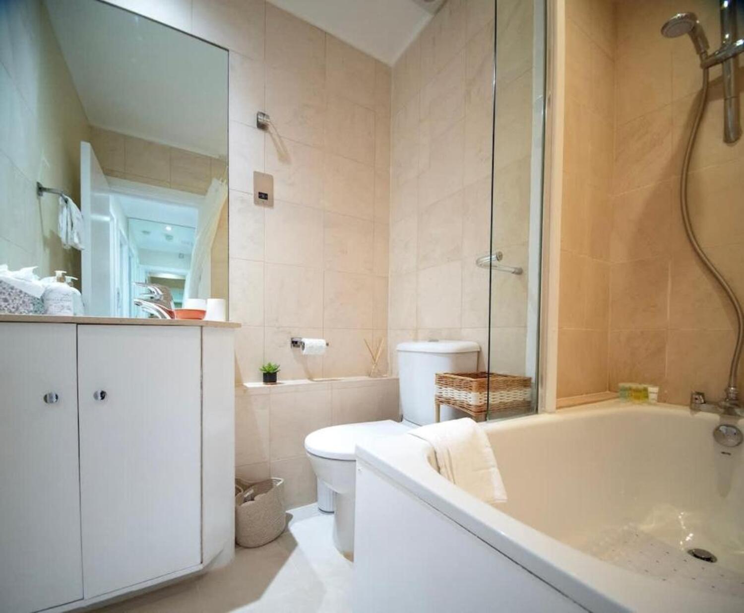 Apartment Knightsbridge Stylish 1 Bed Mins From Harrods *