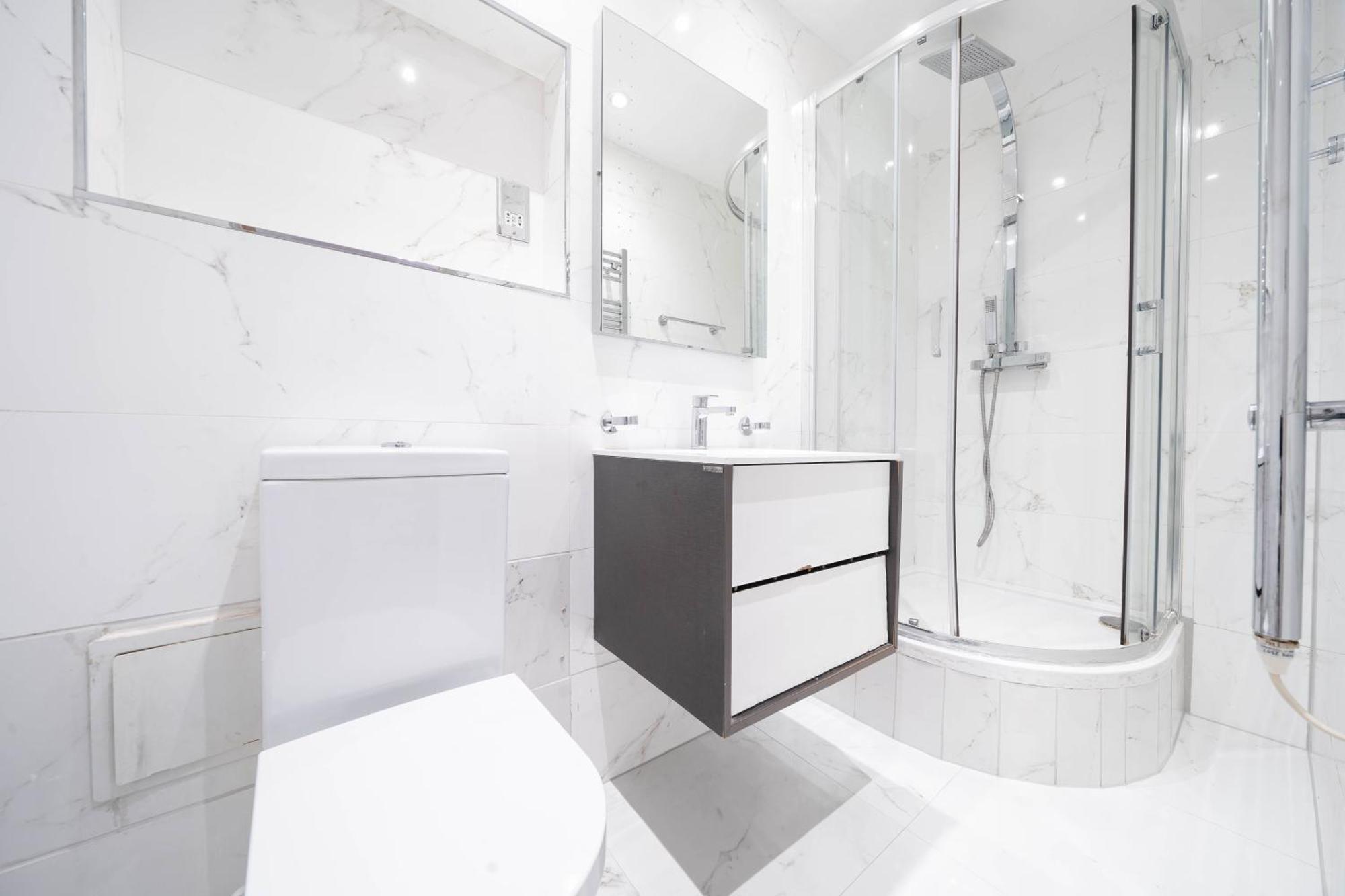 Hyde Park Serviced Apartment London