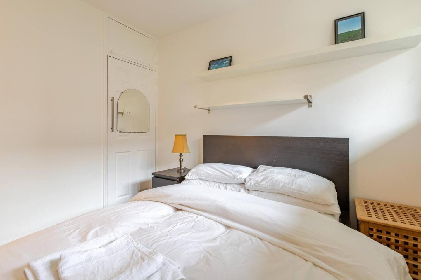 Charming 2-bed Garden Flat * Londra