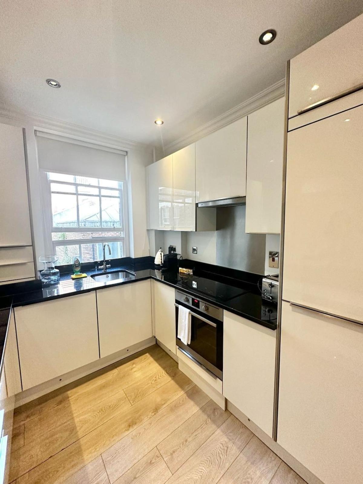 Lägenhet 2 Bed In Oxford Street *