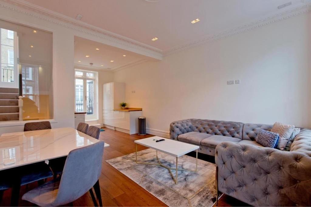 Apartment Charming Beau 2-bed Haven Near Harrods London