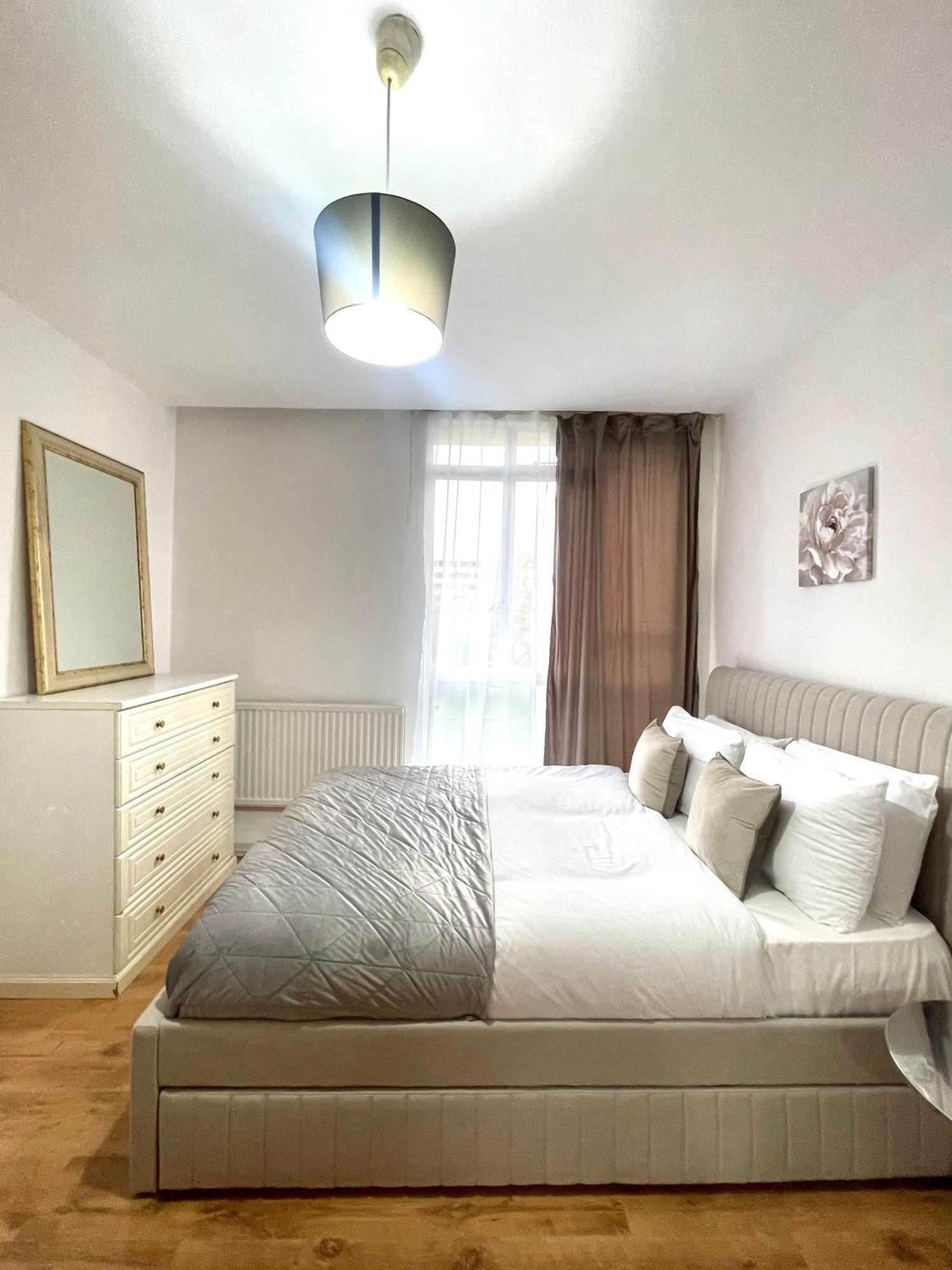 Apartment Hyde Park Place London