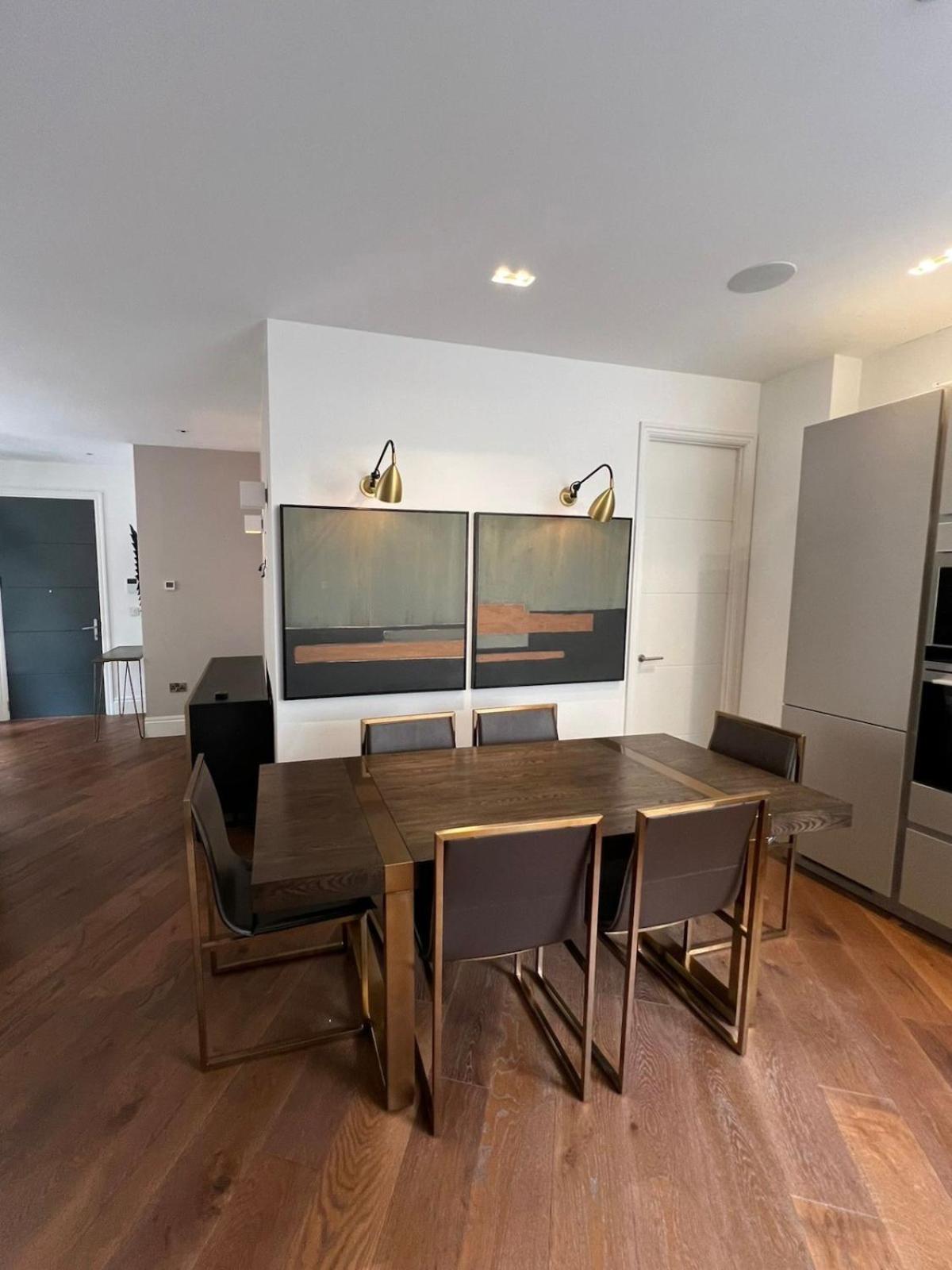 Elegant In St Pauls With Modern Comforts Appartement Londres