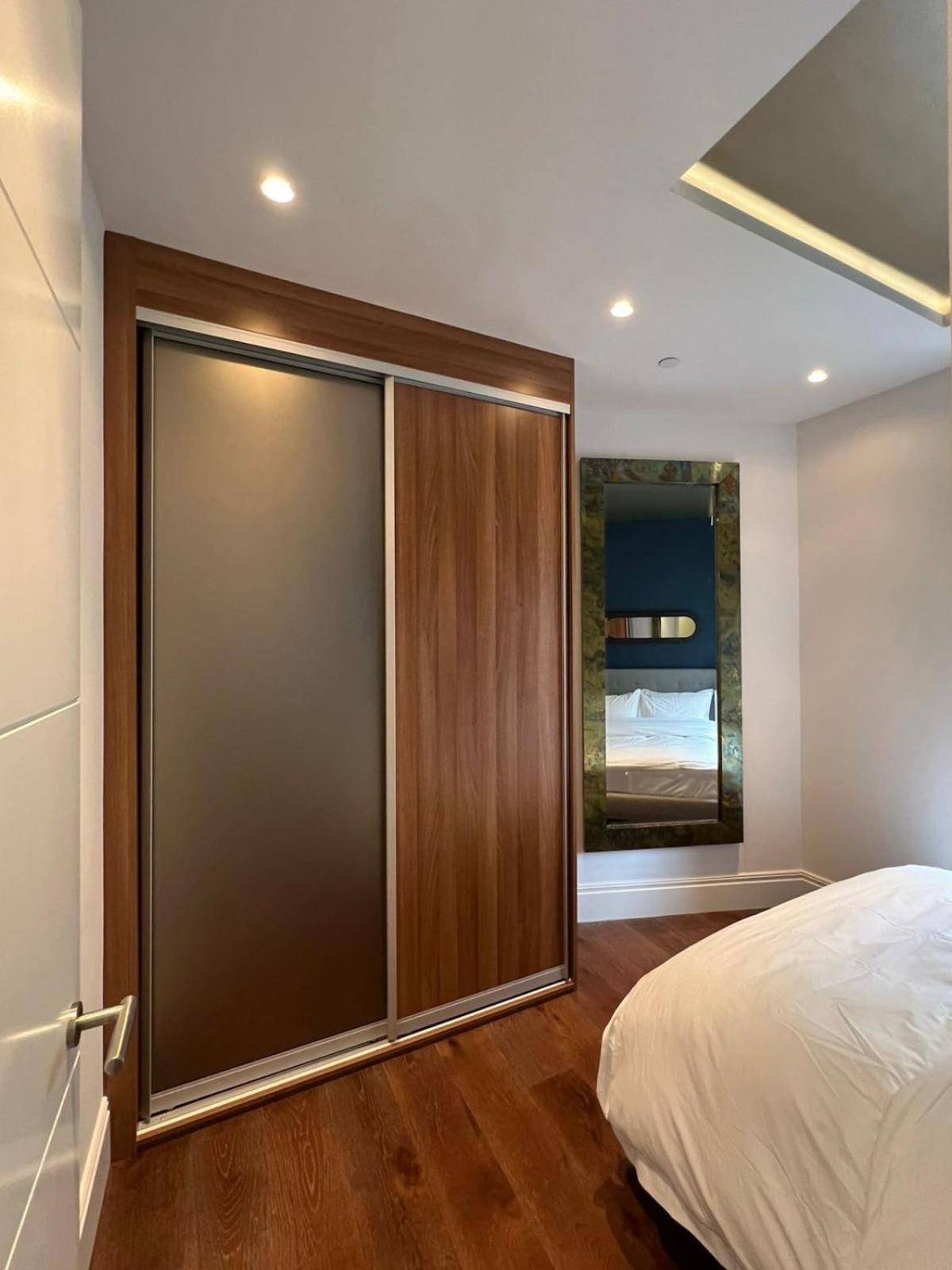 Elegant In St Pauls With Modern Comforts * Londres