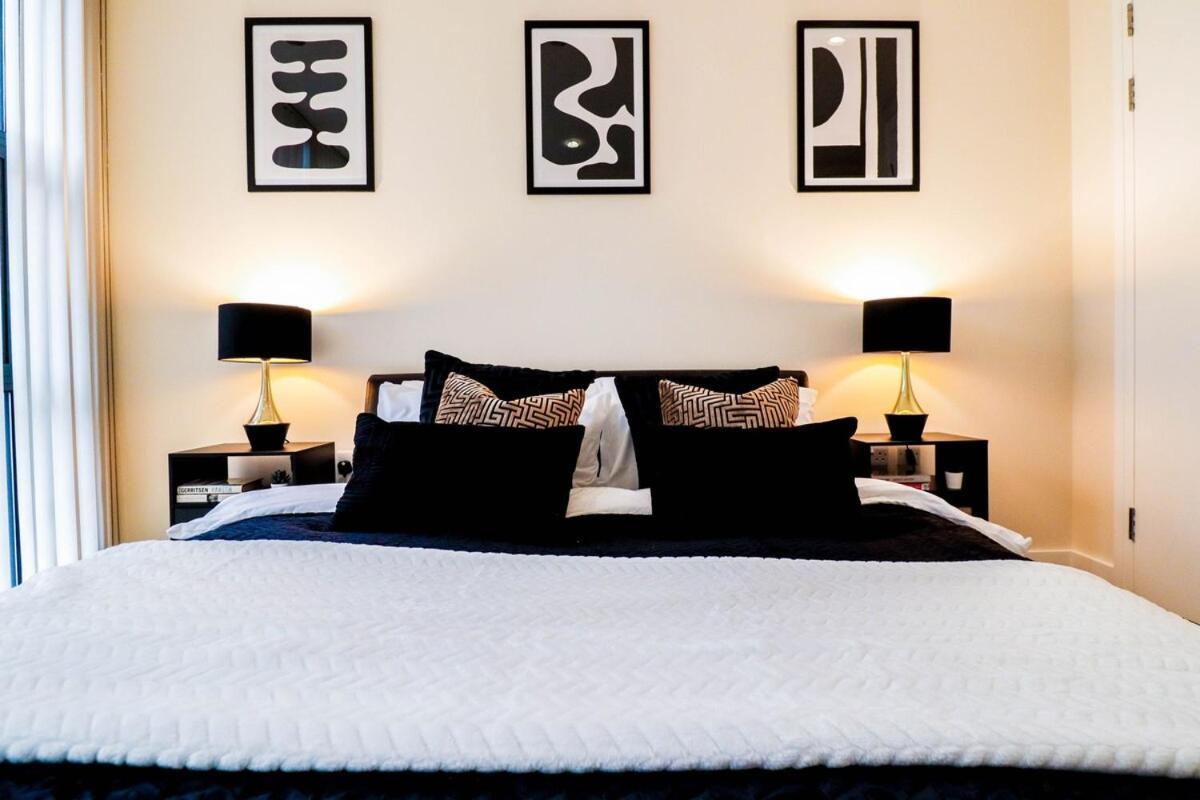 Stunning Canary Wharf Flat-5 Mins From Tube Station Lejlighed