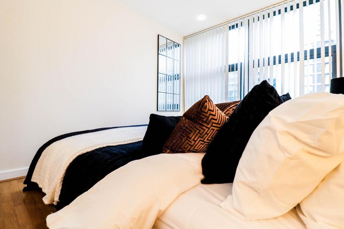Stunning Canary Wharf Flat-5 Mins From Tube Station Lejlighed London