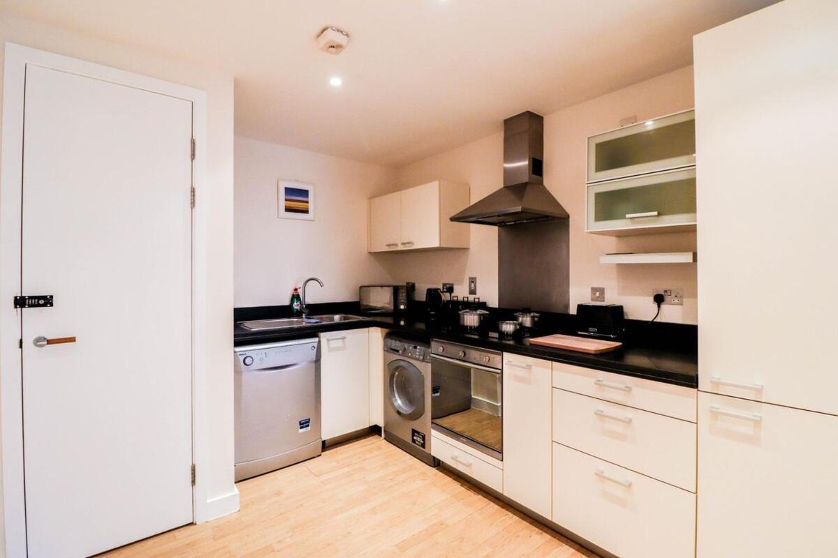Lejlighed Stunning Canary Wharf Flat-5 Mins From Tube Station London