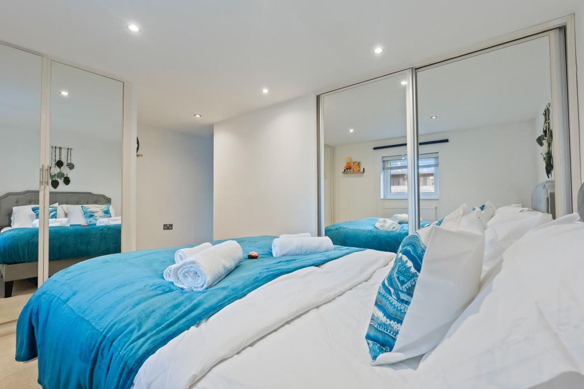 Cosy 1 Bed W Loft Sleeps 6 Close To Stations Appartamento