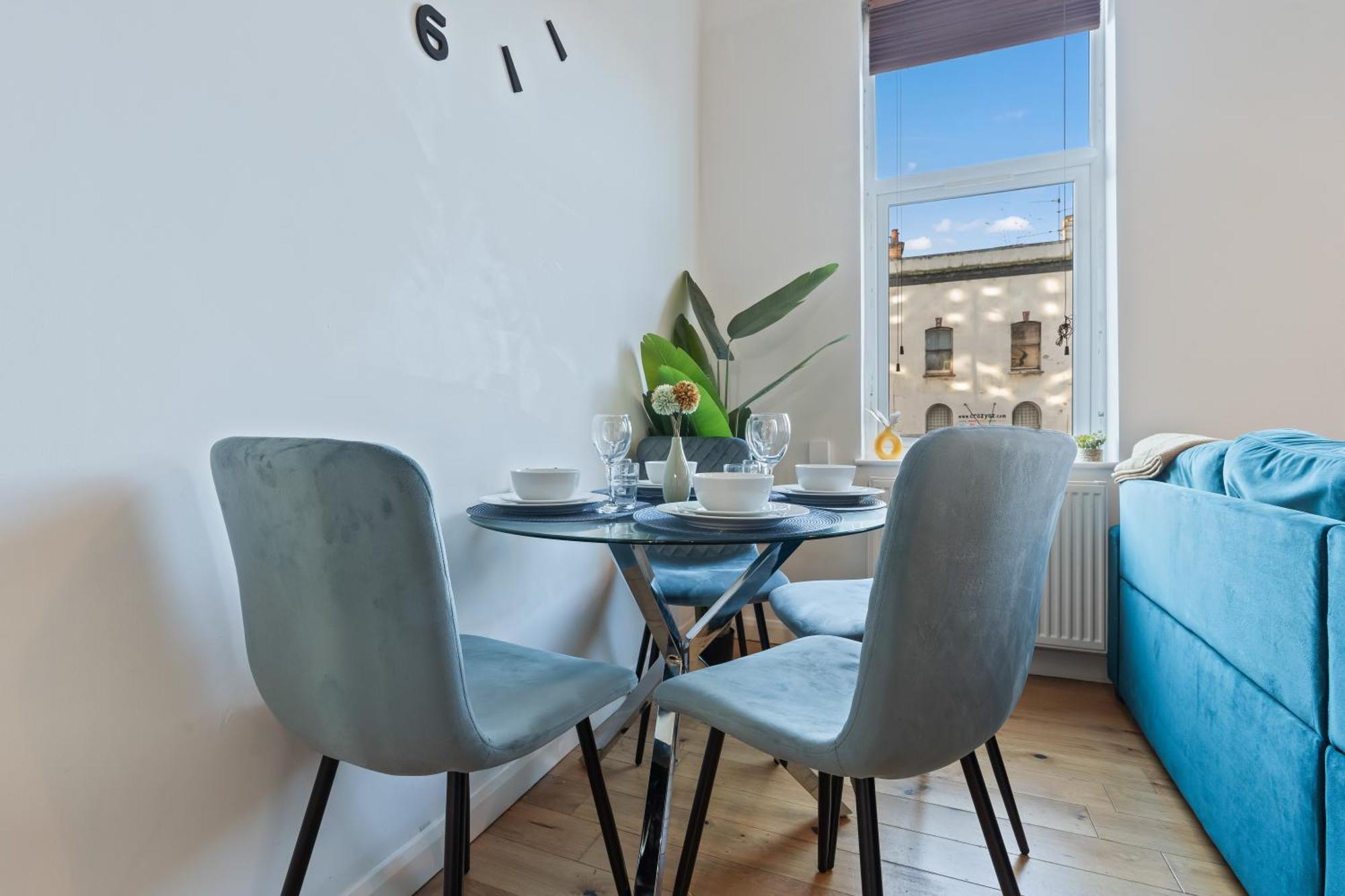 Cosy 1 Bed W Loft Sleeps 6 Close To Stations Londra