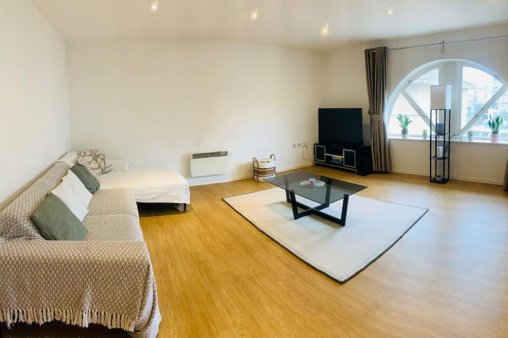 Quayside Penthouse Apartment London