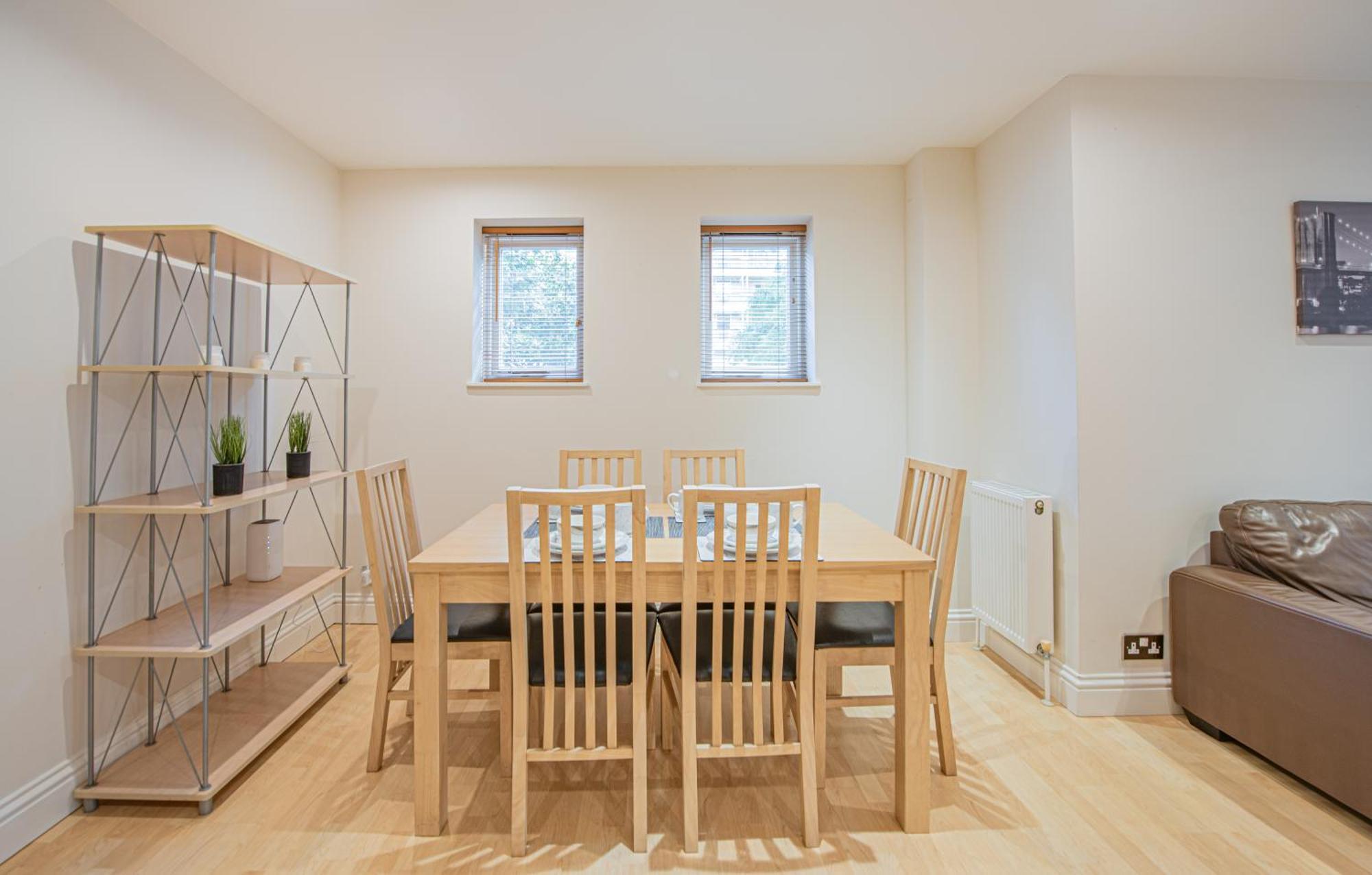 Homely 2 Bedroom Flat Near Tower Bridge * London