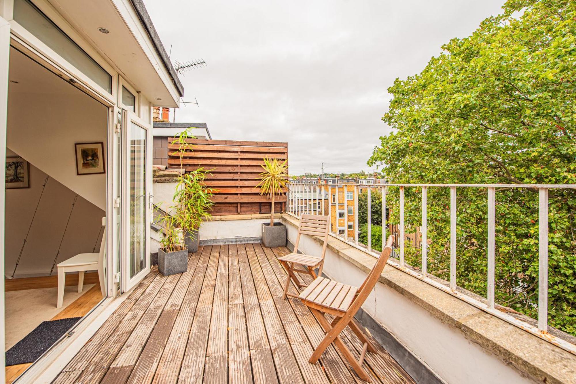 Stylish Flat Near Kensington With Spacious Balcony * Londen