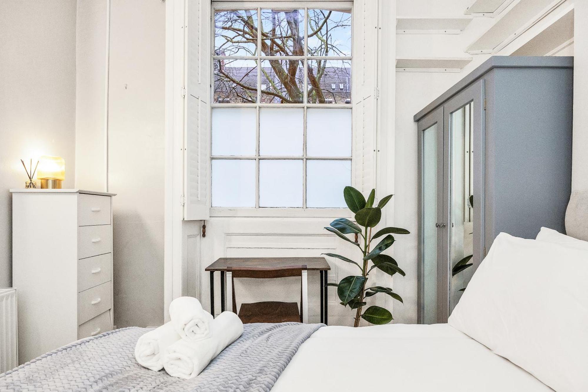 Lägenhet Boho 3-bed With Garden In Camden Next To Tube *