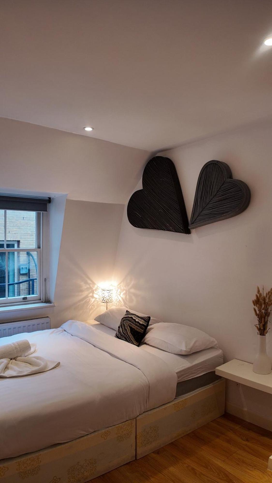 3 Bhk Haymarket Leicester Square Soho Hy04 * Londen