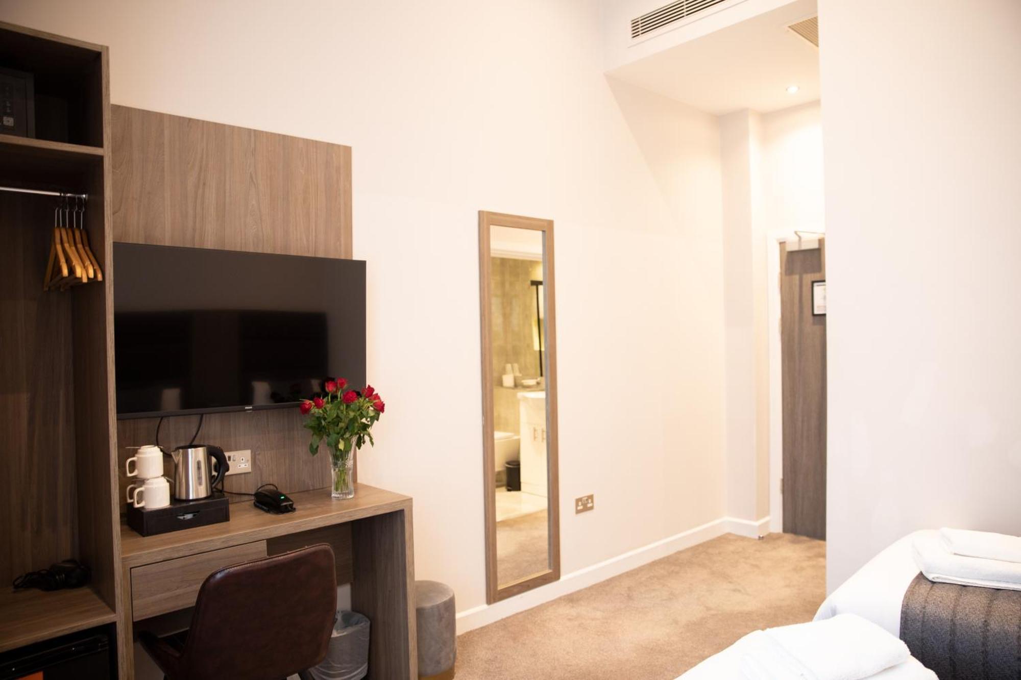 Reem Hotel 3*
