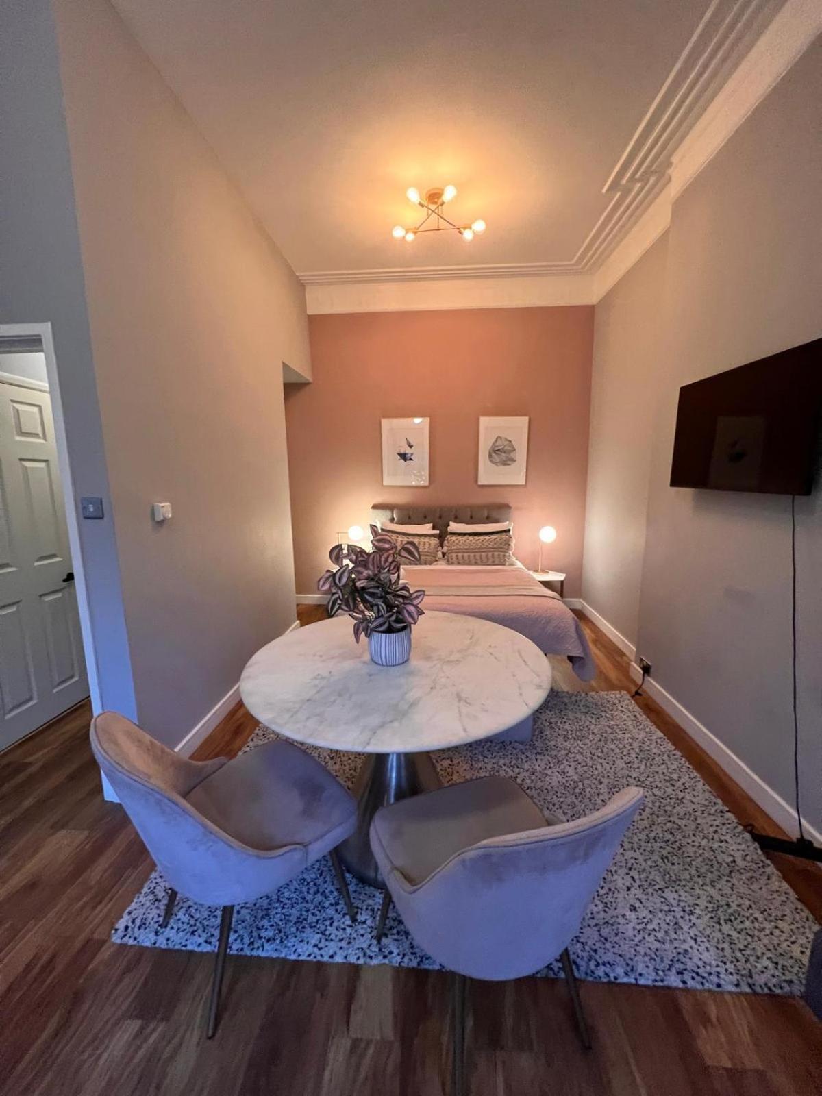 Appartamento Stylish For 3 Near Regents Park N4 Londra