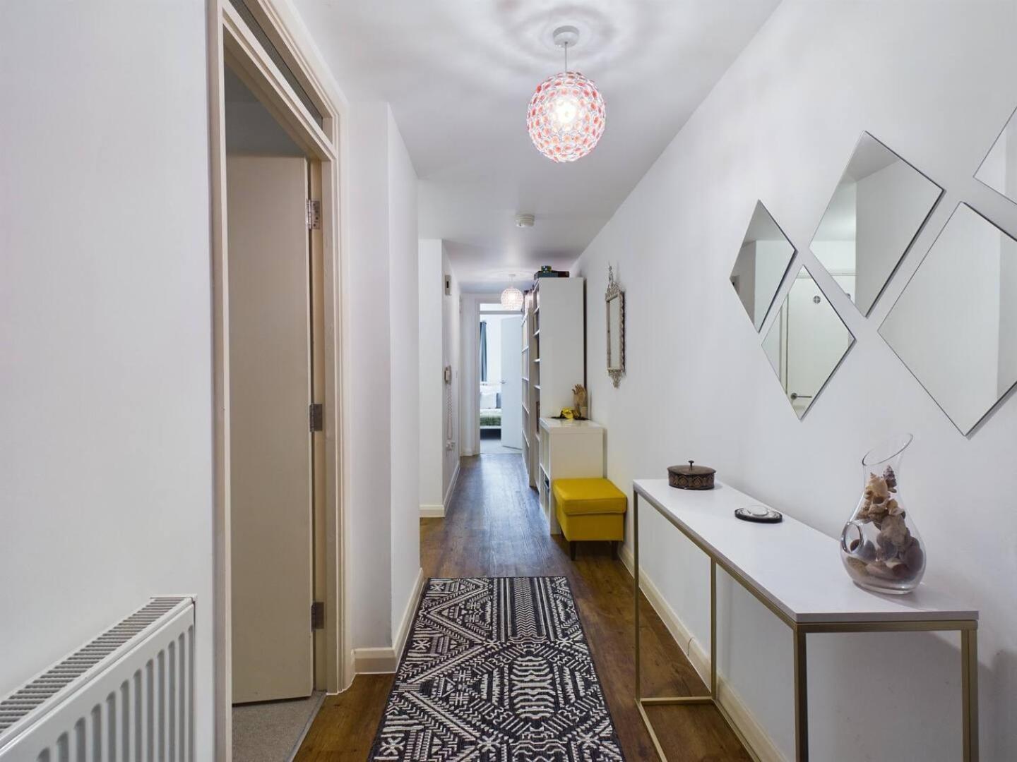 Appartement Pass The Keys Modern 2-bed With Private Balcony, Near Dalston Junction Station - Ideal Urban Retreat! Londen