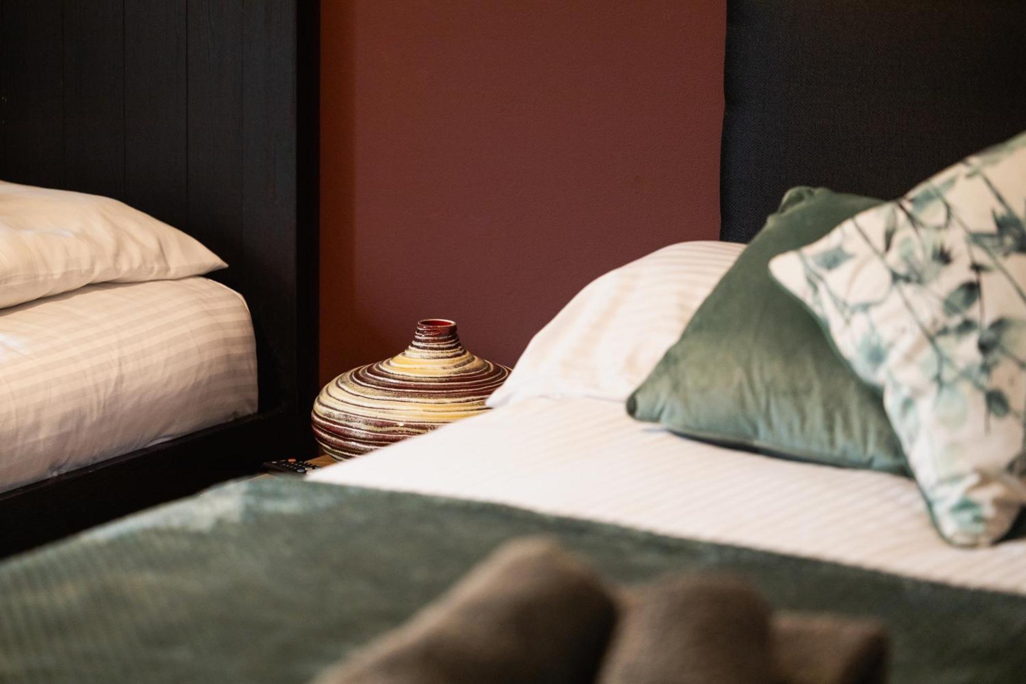 Luxury Central London Home Near Tower Bridge&The Shard W Netflix&Parking! 15 Percent Off!- Mobile Rate Offers-Geniusoffers! *