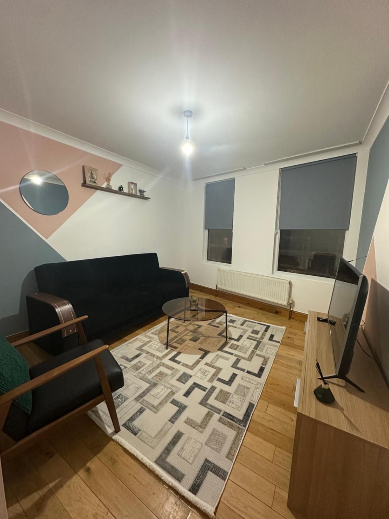 Cosy 1 Bedroom Flat Steps From Turnpike Ln Station Apartment