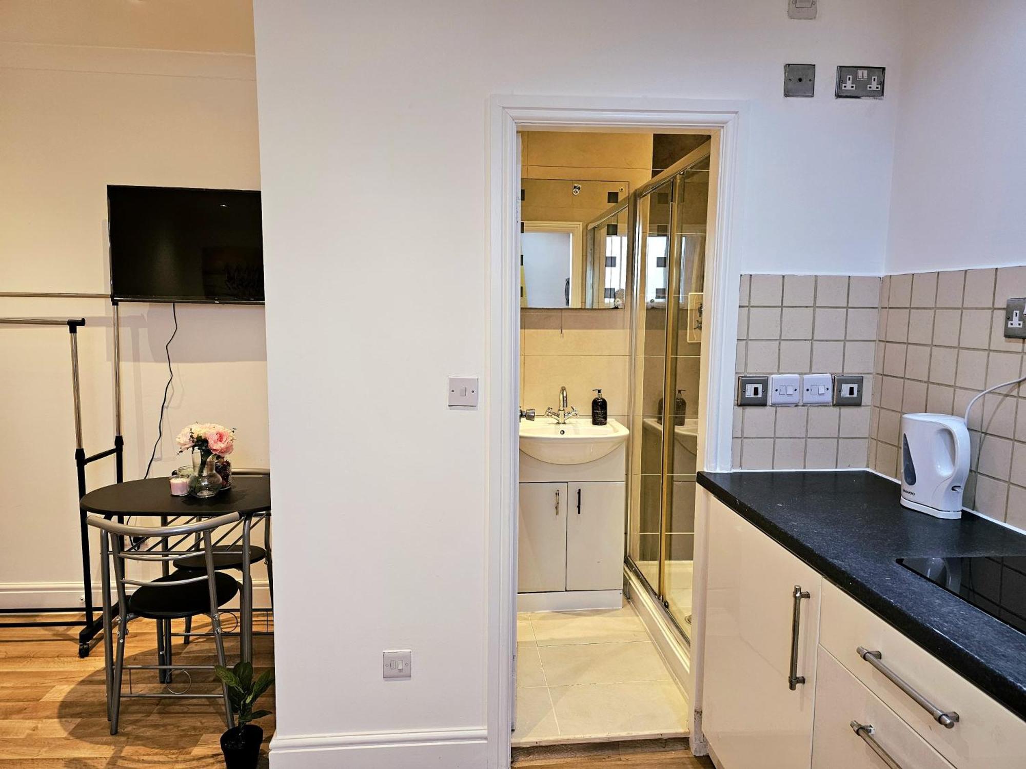 Elegant Spacious Flat Lägenhet *