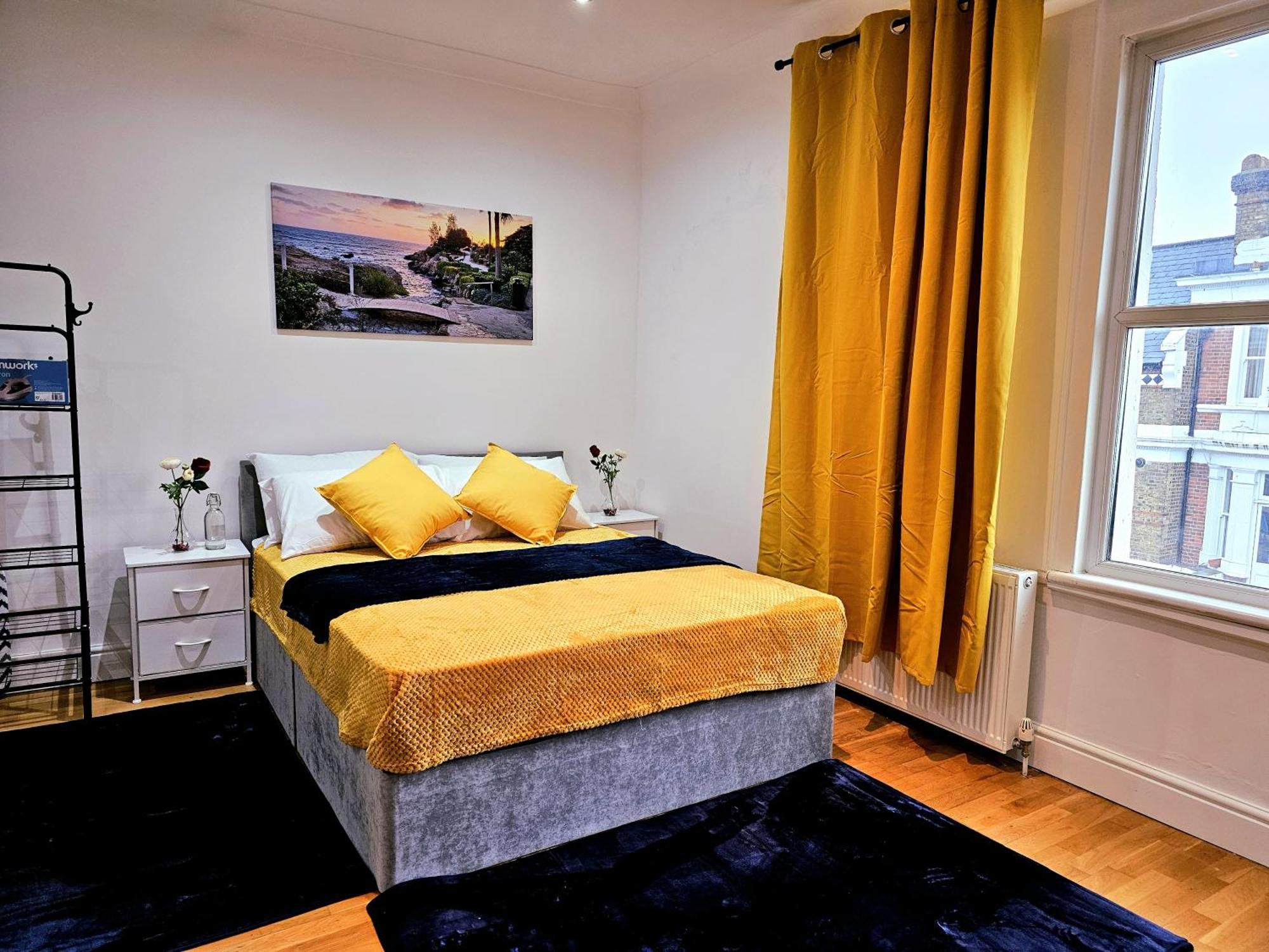 Elegant Spacious Flat Lägenhet