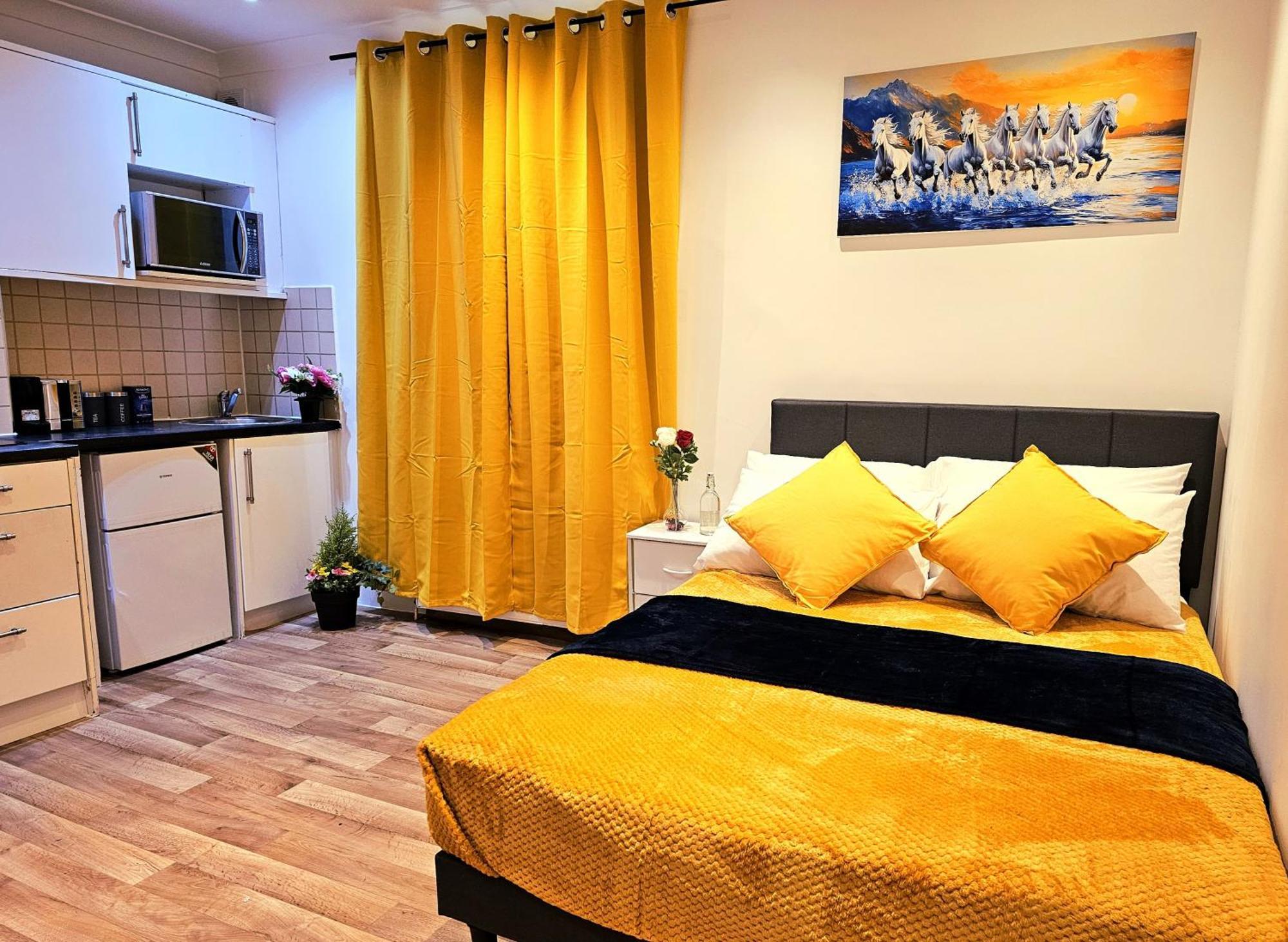 Lägenhet Elegant Spacious Flat