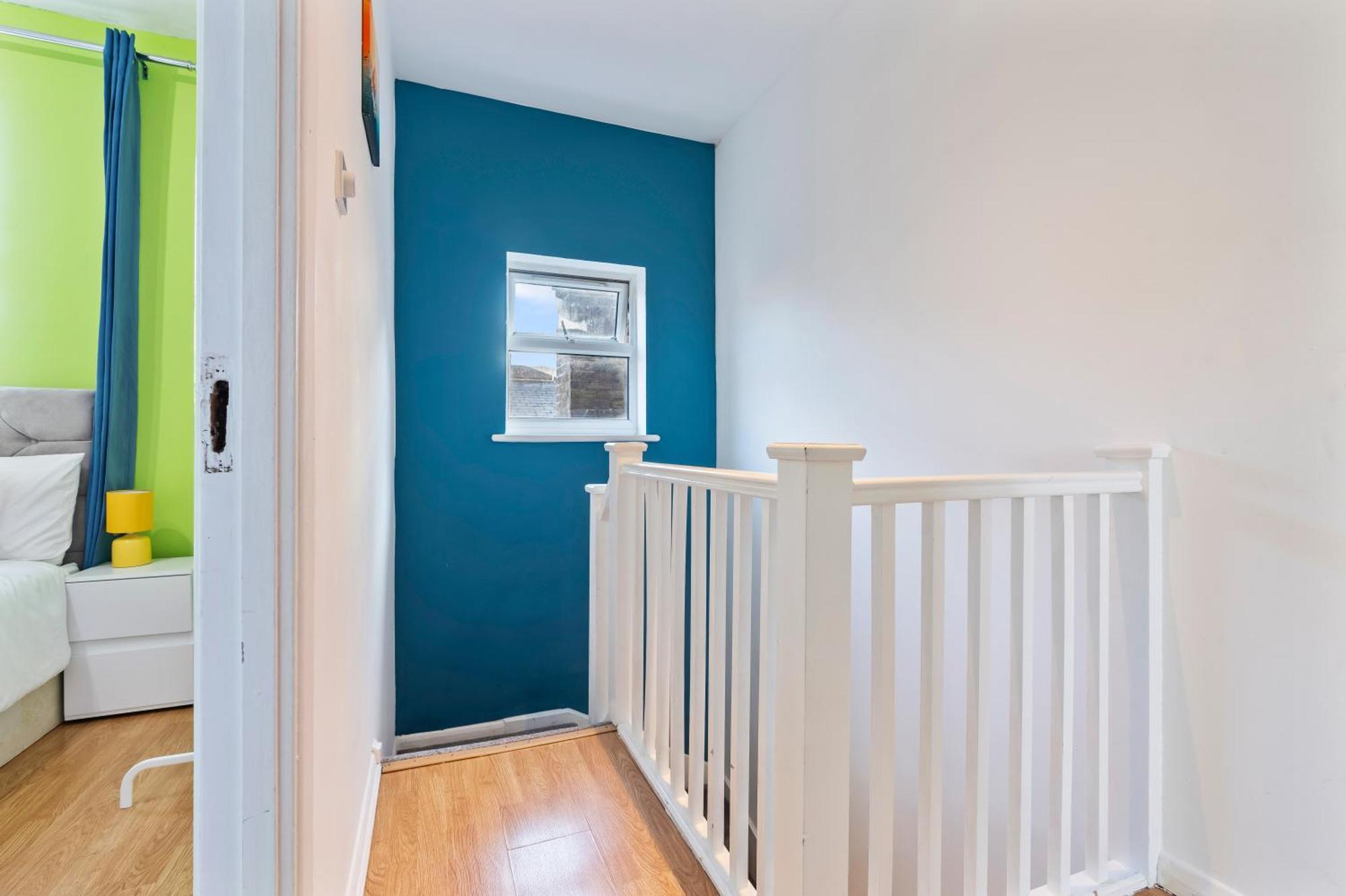 Impeccable 4-bed House In Brixton Ferienhaus *