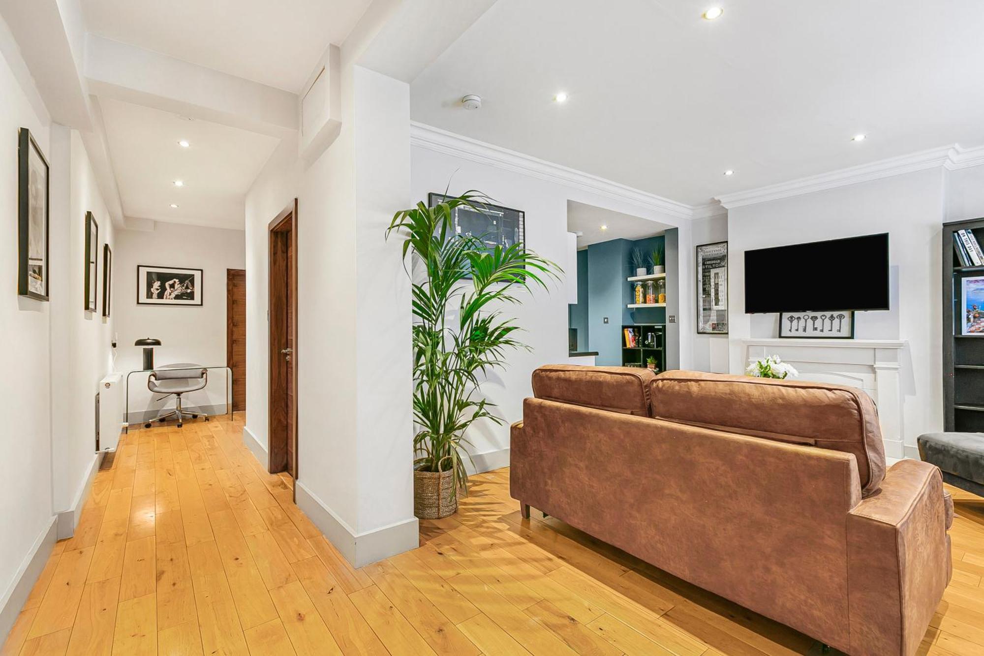 Large Stylish 2beds 2baths With Private Patio Londres