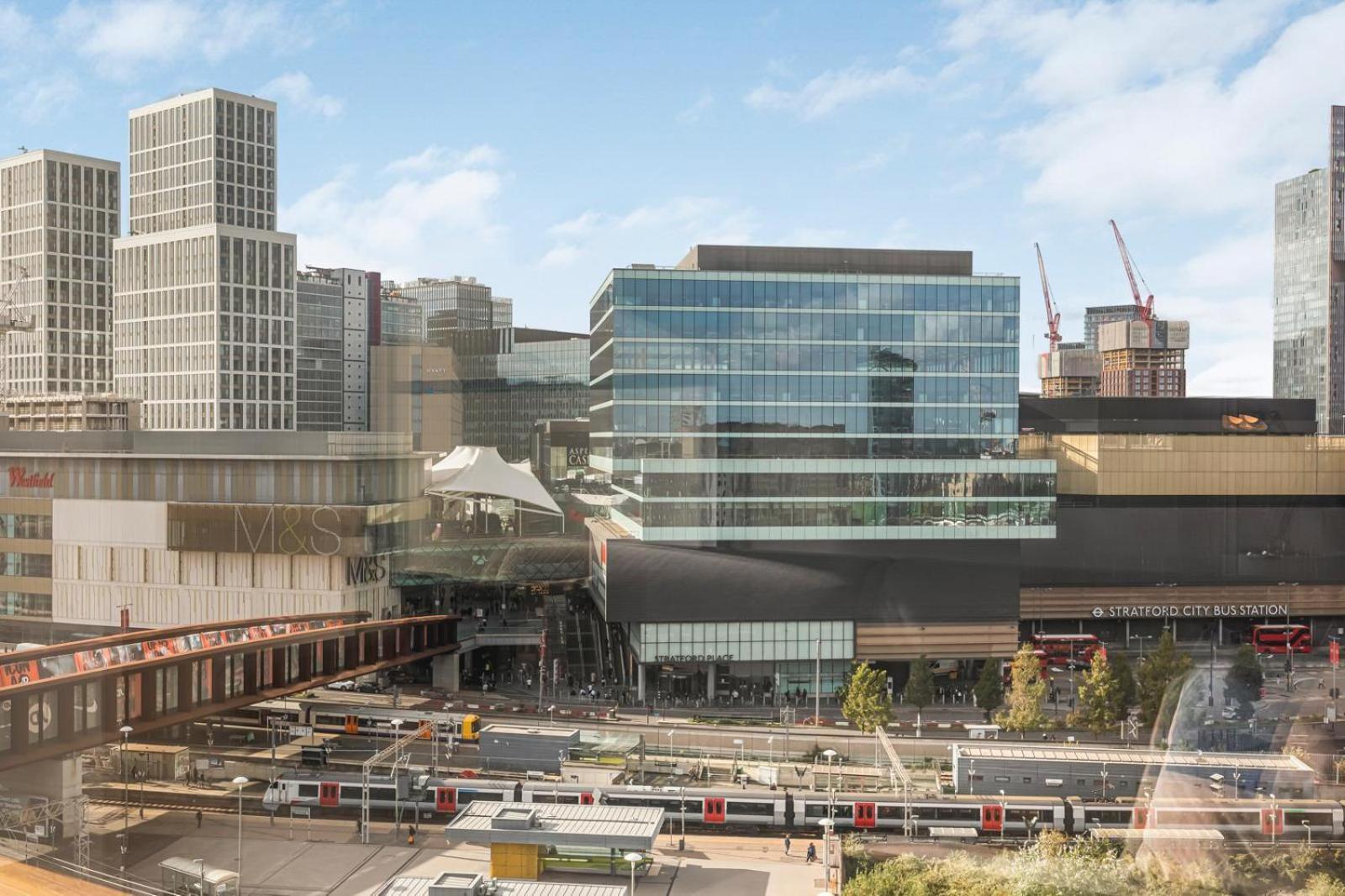 Station 1 Minute, Gym , Smart Tv , 1 Min To Westfield Centre * Londra