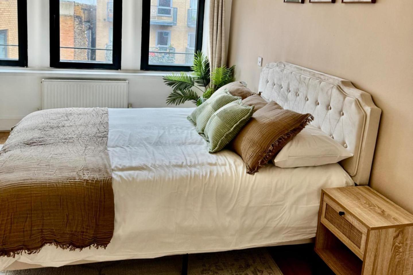 Stylish 1 Bed - Sleeps 4 & Free Parking Leilighet London