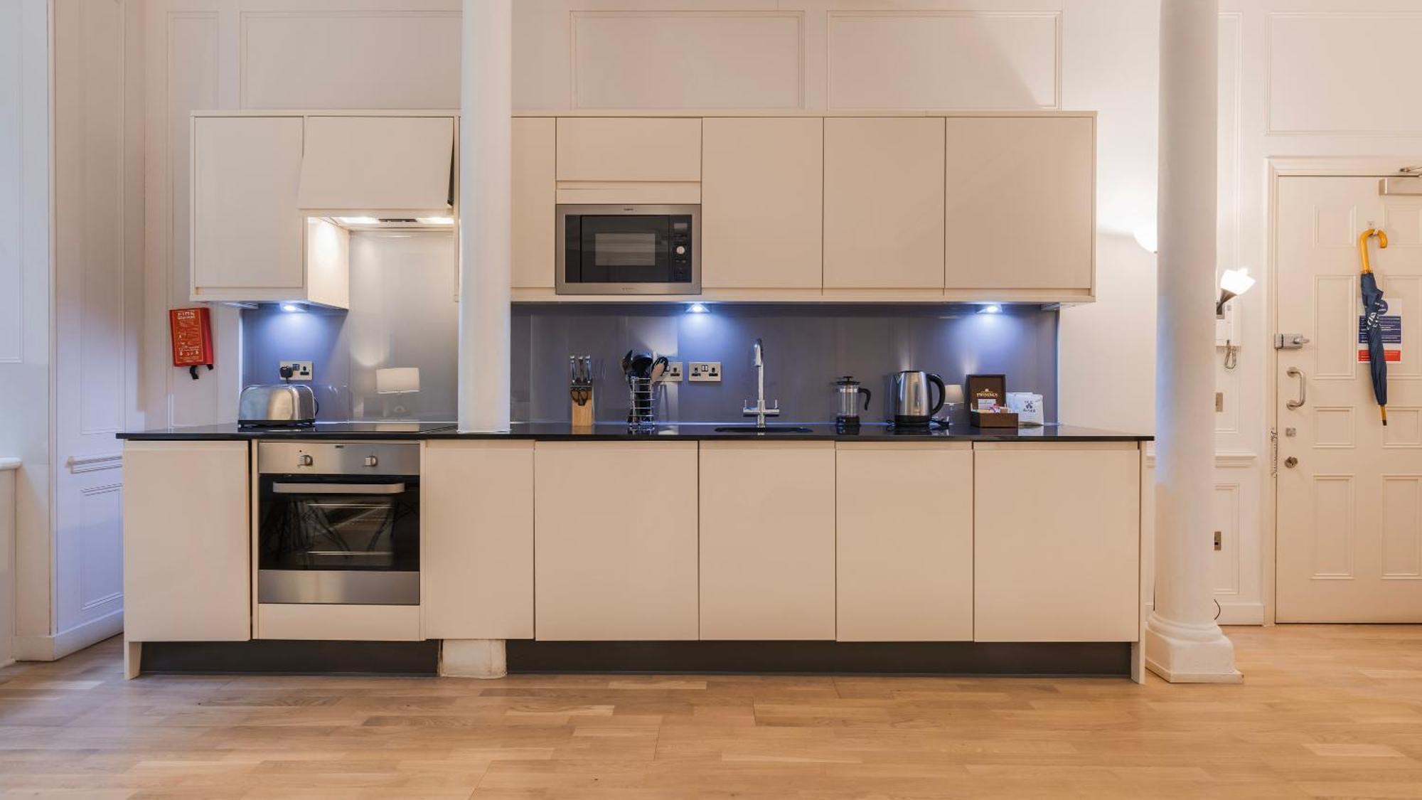 Lejlighedshotel Bank Serviced By Lovelystay London